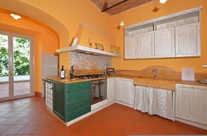Villa Paradiso 16 in Mensano