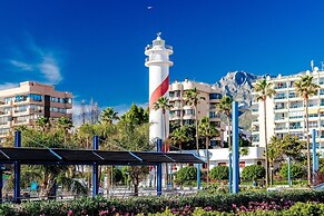 Marbella Pool House Gf55on sea Shore
