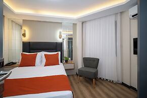 Robin Hotel