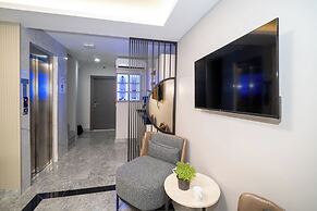 Robin Hotel