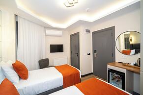 Robin Hotel
