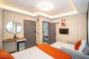 Robin Hotel