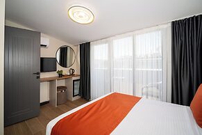 Robin Hotel