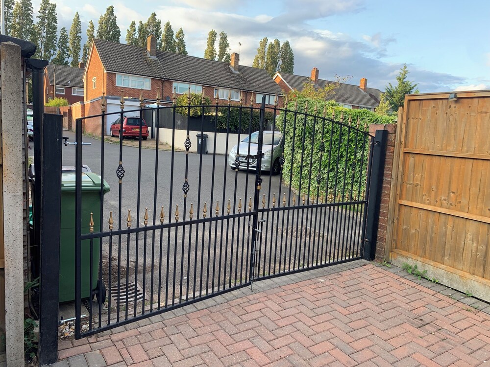 3 Bedroom Cozy House in Reading