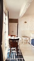 Mina Otel by Adda Alaçatı