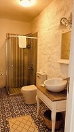 Mina Otel by Adda Alaçatı