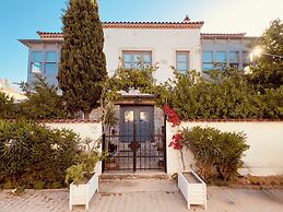Mina Otel by Adda Alaçatı