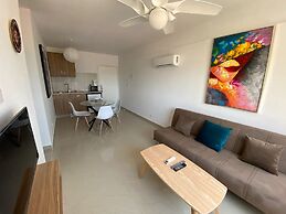 LARNACA BAY SUITES