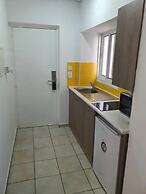 LARNACA BAY SUITES