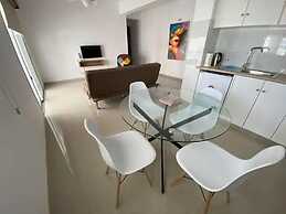 LARNACA BAY SUITES