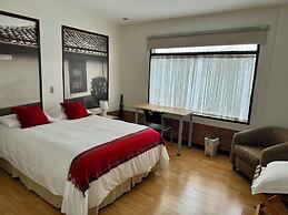 Legacy Boutique Hotel