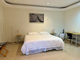 Legacy Boutique Hotel