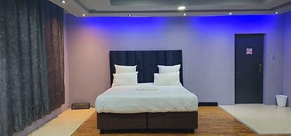Adelina Hotel