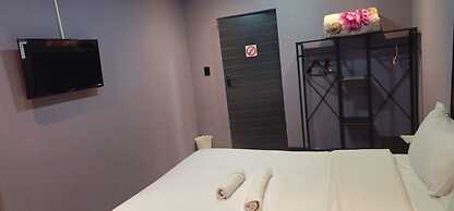 Adelina Hotel