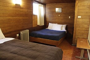 tree house lodge