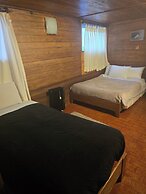 tree house lodge