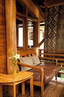 tree house lodge