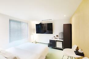 HOTEL RUGO