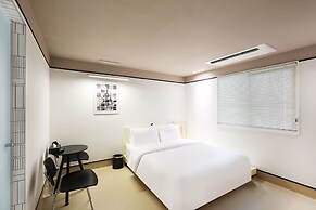 HOTEL RUGO