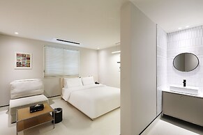 HOTEL RUGO