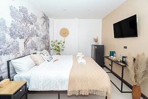 Mitsu Guesthouse, Karon Beach