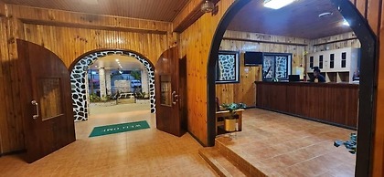 McRoyal Hotel