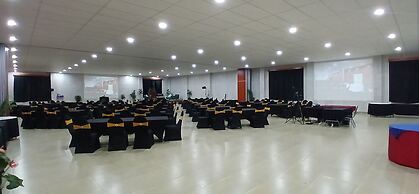 McRoyal Hotel