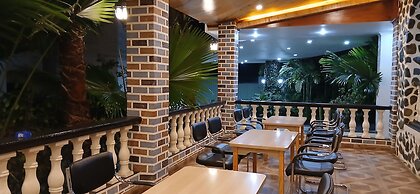 McRoyal Hotel