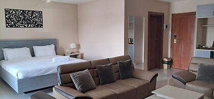 McRoyal Hotel