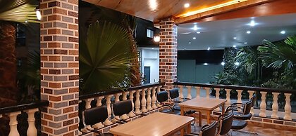 McRoyal Hotel