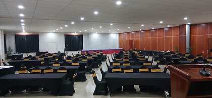 McRoyal Hotel
