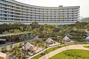 Lotte Hotel & Resort Gimhae