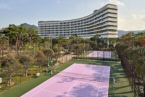 Lotte Hotel & Resort Gimhae