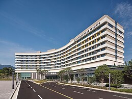 Lotte Hotel & Resort Gimhae