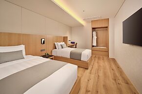 Lotte Hotel & Resort Gimhae