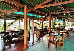 Hotel Grand Astoeti