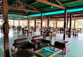 Hotel Grand Astoeti