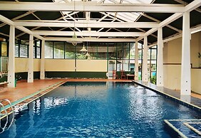Hotel Grand Astoeti