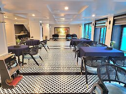 YO Hotel