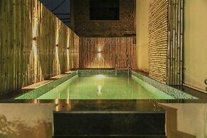 3BHK w/Pool - Sunset Palazzo by Universe Villas