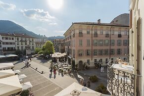Linda Apartment 2 in Como