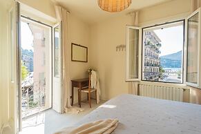 Linda Apartment 2 in Como