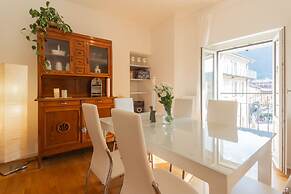 Linda Apartment 3 in Como