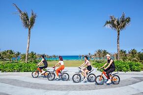 The Sea View Cam Ranh