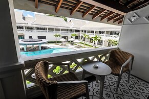 Choasis Hotel