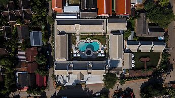 Choasis Hotel