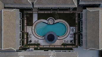 Choasis Hotel