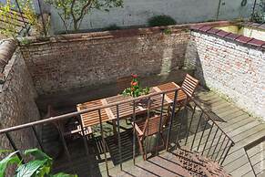 Flagey Terrace Design residence