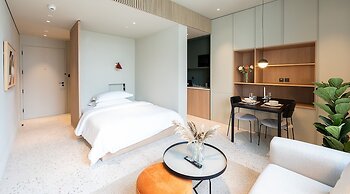 Upside Living - Mint Stay
