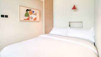 Upside Living - Mint Stay